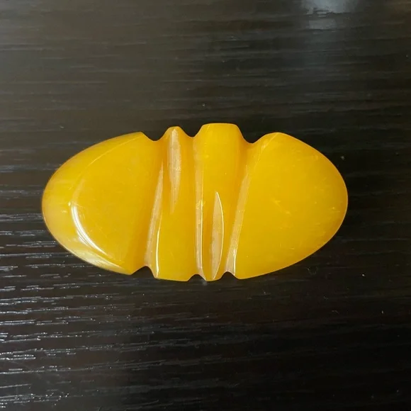 Bakelite Vintage Butterscotch Brooch - Picture 5 of 11